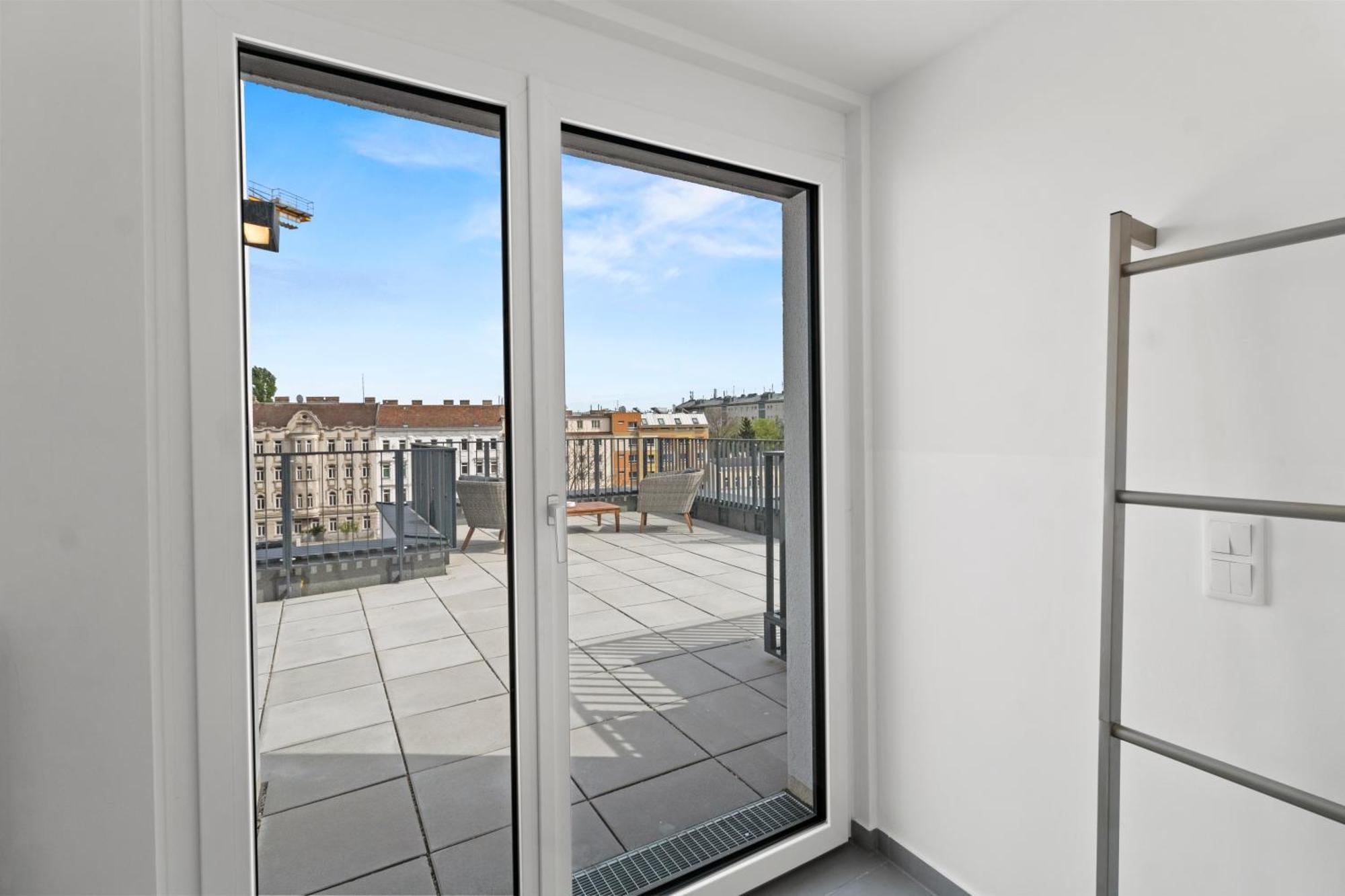 1 Min To Public Transport - 3 Min To Supermarket And Pharmacy - On-site Parking For 19,90 Eur *