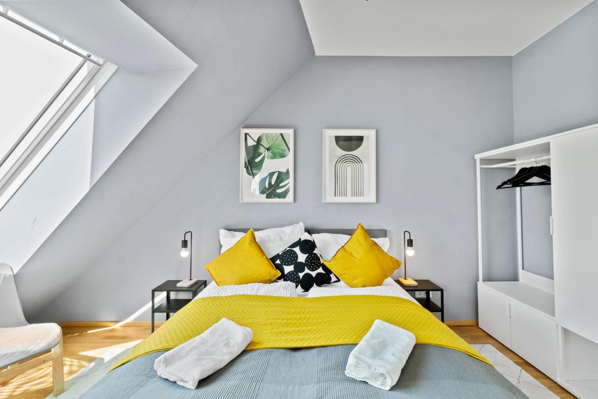 1 Min To Public Transport - 3 Min To Supermarket And Pharmacy - On-site Parking For 19,90 Eur Apartament