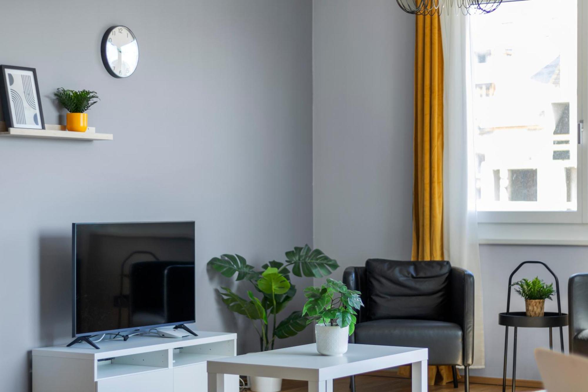 1 Min To Public Transport - 3 Min To Supermarket And Pharmacy - On-site Parking For 19,90 Eur Apartment Vienna