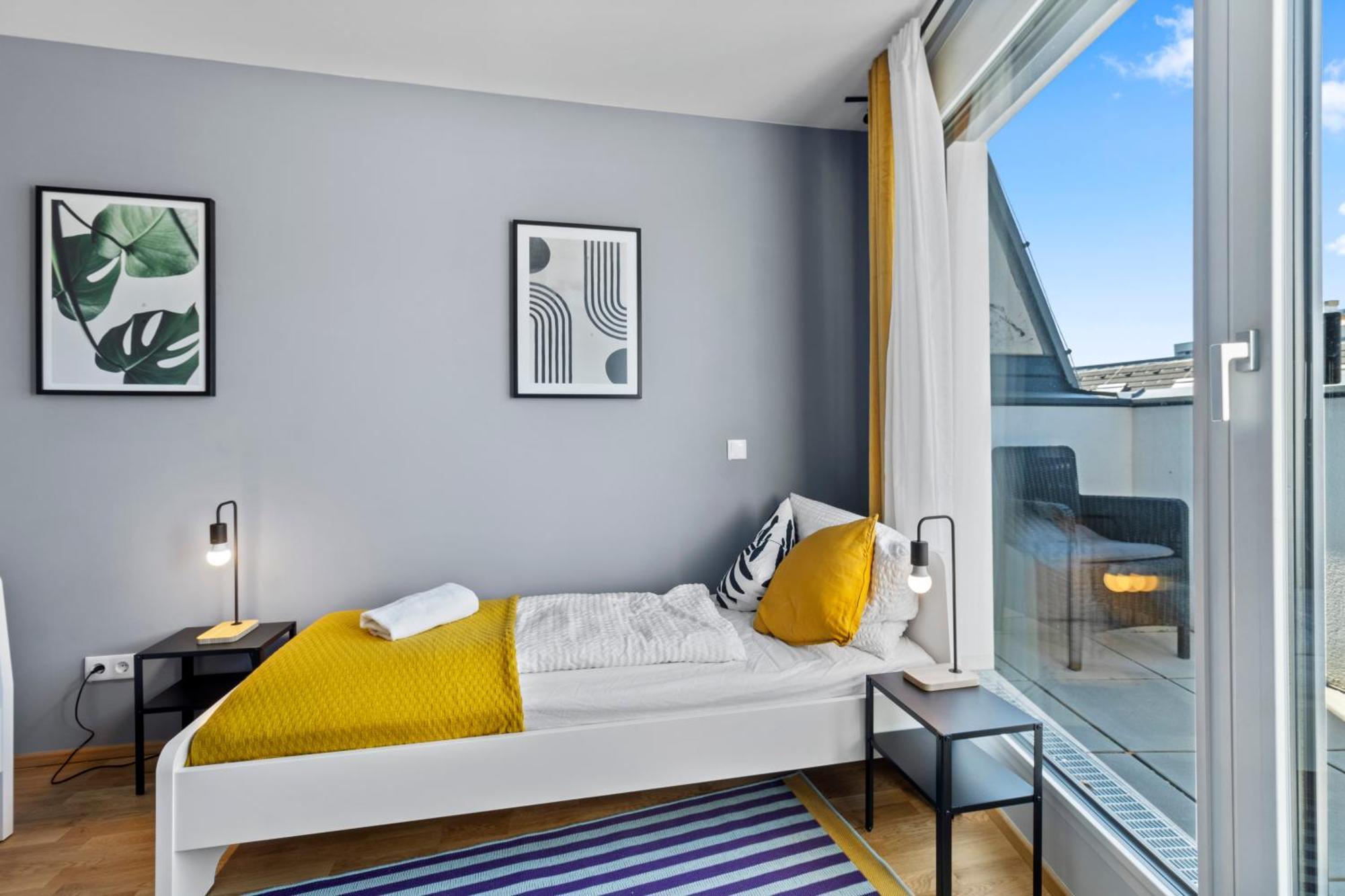 1 Min To Public Transport - 3 Min To Supermarket And Pharmacy - On-site Parking For 19,90 Eur Apartament