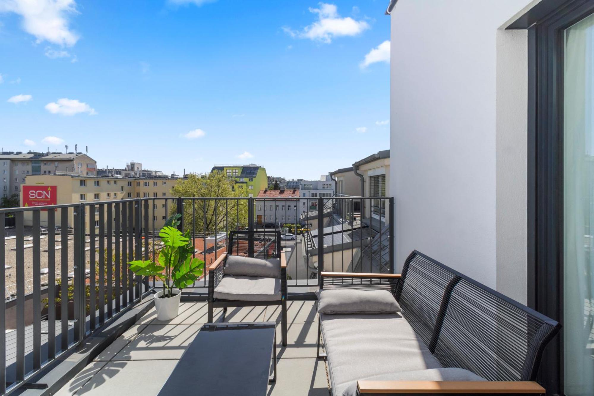 1 Min To Public Transport - 3 Min To Supermarket And Pharmacy - On-site Parking For 19,90 Eur *
