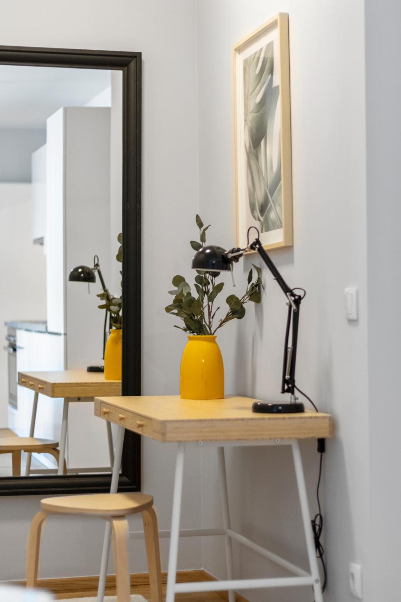 Apartament 1 Min To Public Transport - 3 Min To Supermarket And Pharmacy - On-site Parking For 19,90 Eur Viena
