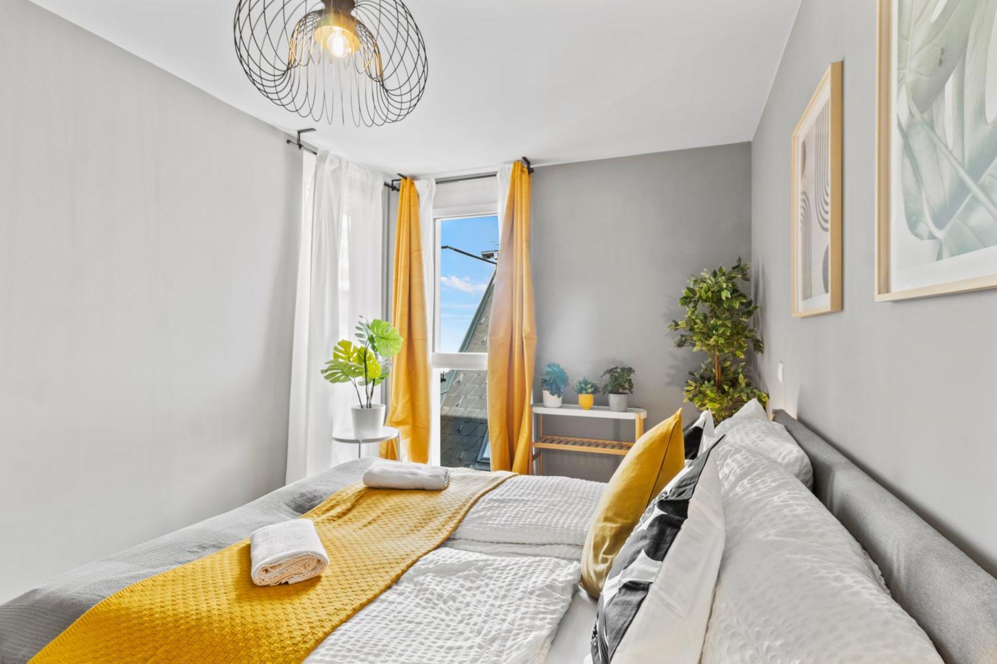 Apartament 1 Min To Public Transport - 3 Min To Supermarket And Pharmacy - On-site Parking For 19,90 Eur *