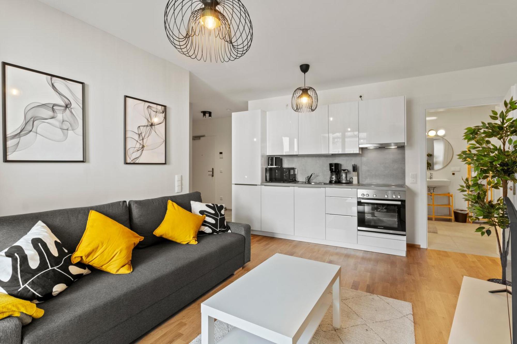 Apartment 1 Min To Public Transport - 3 Min To Supermarket And Pharmacy - On-site Parking For 19,90 Eur